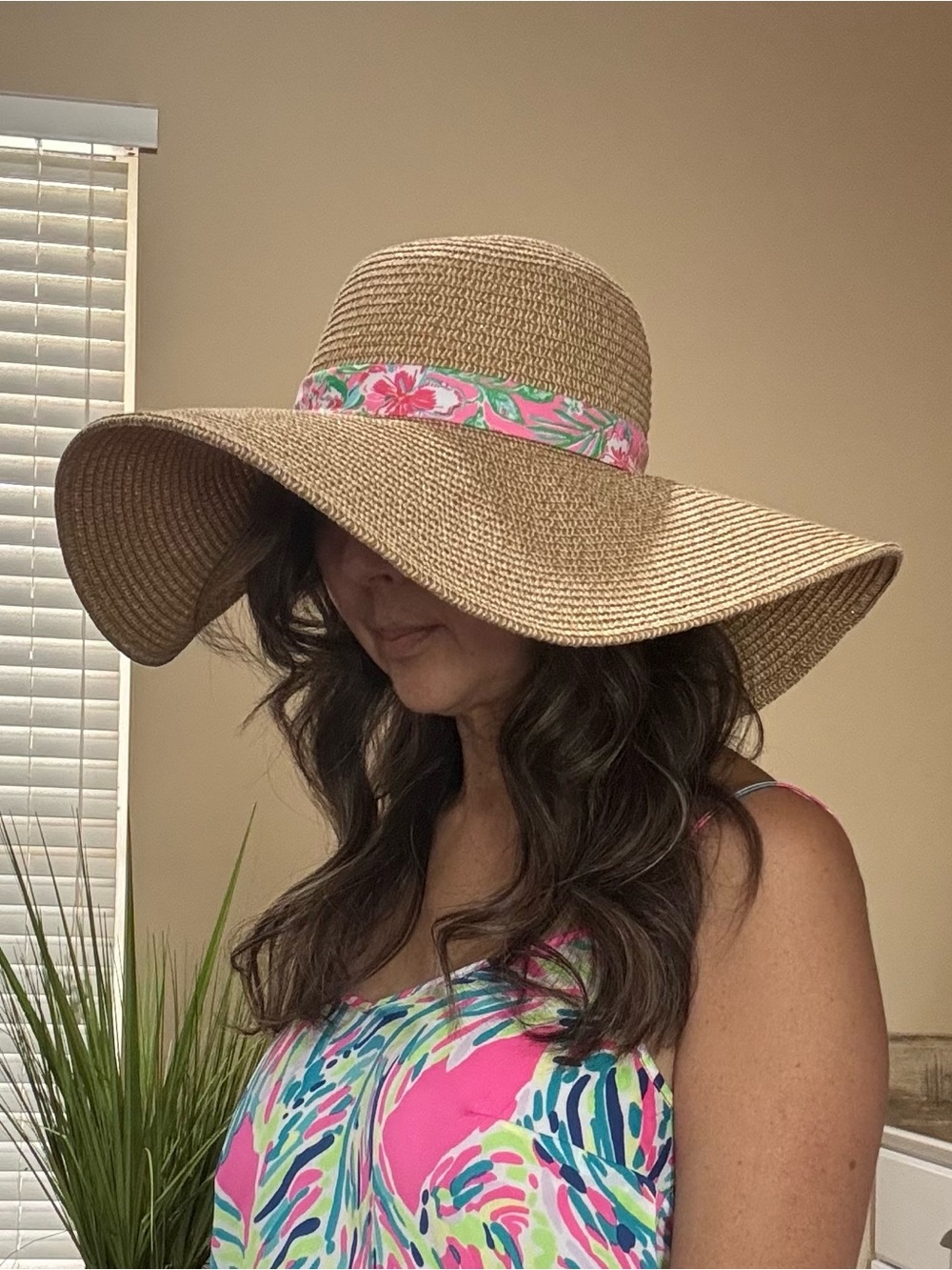 Lilly Pulitzer Tan Straw Sun Hat with Pink Floral Band